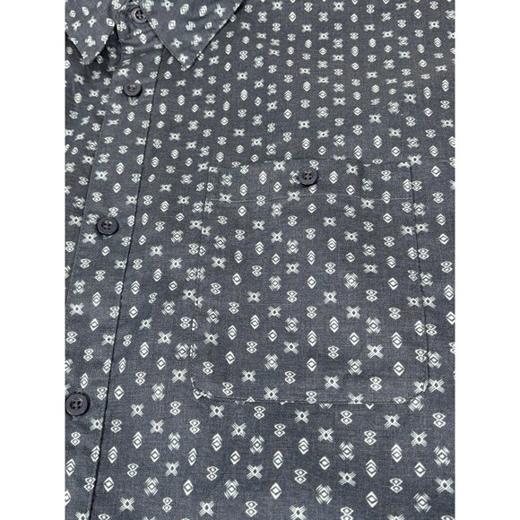 Patagonia Go To Short Sleeve Button Shirt Men’s XXL Blue Geometric AOP 52691 - Picture 6 of 13